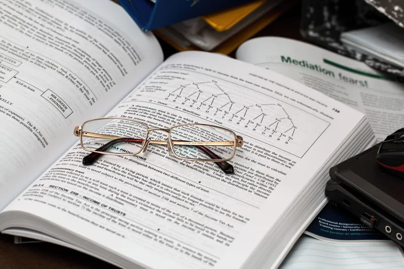 Your Brain Leaves a Ghost in Every Tab You Close — Here's What That's Doing to Your Study Sessions